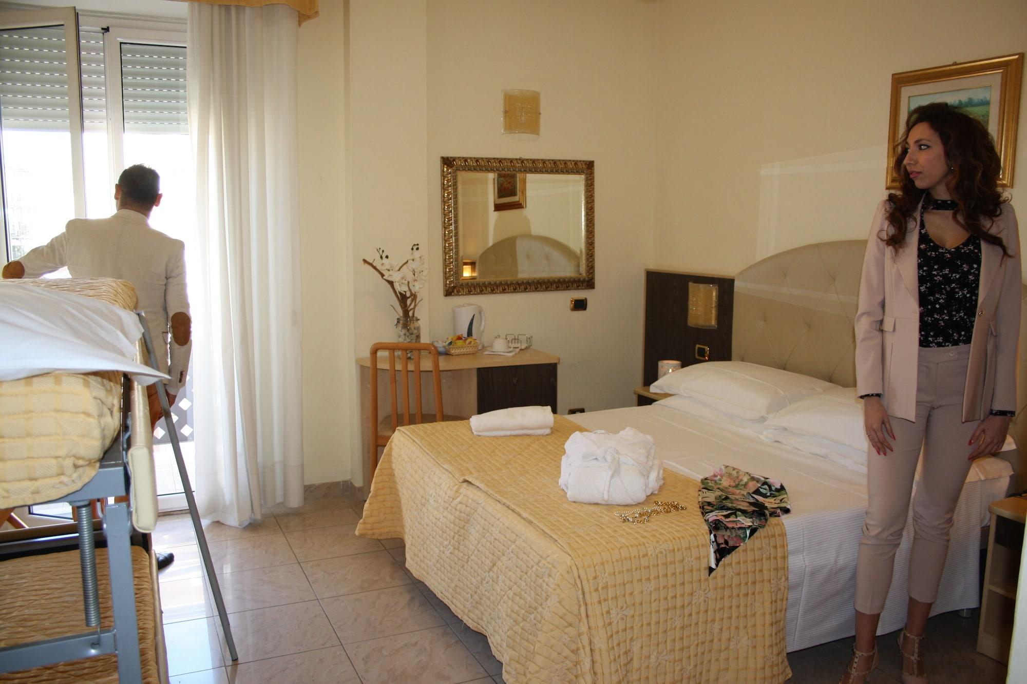 Hotel Gaston Rimini Eksteriør bilde